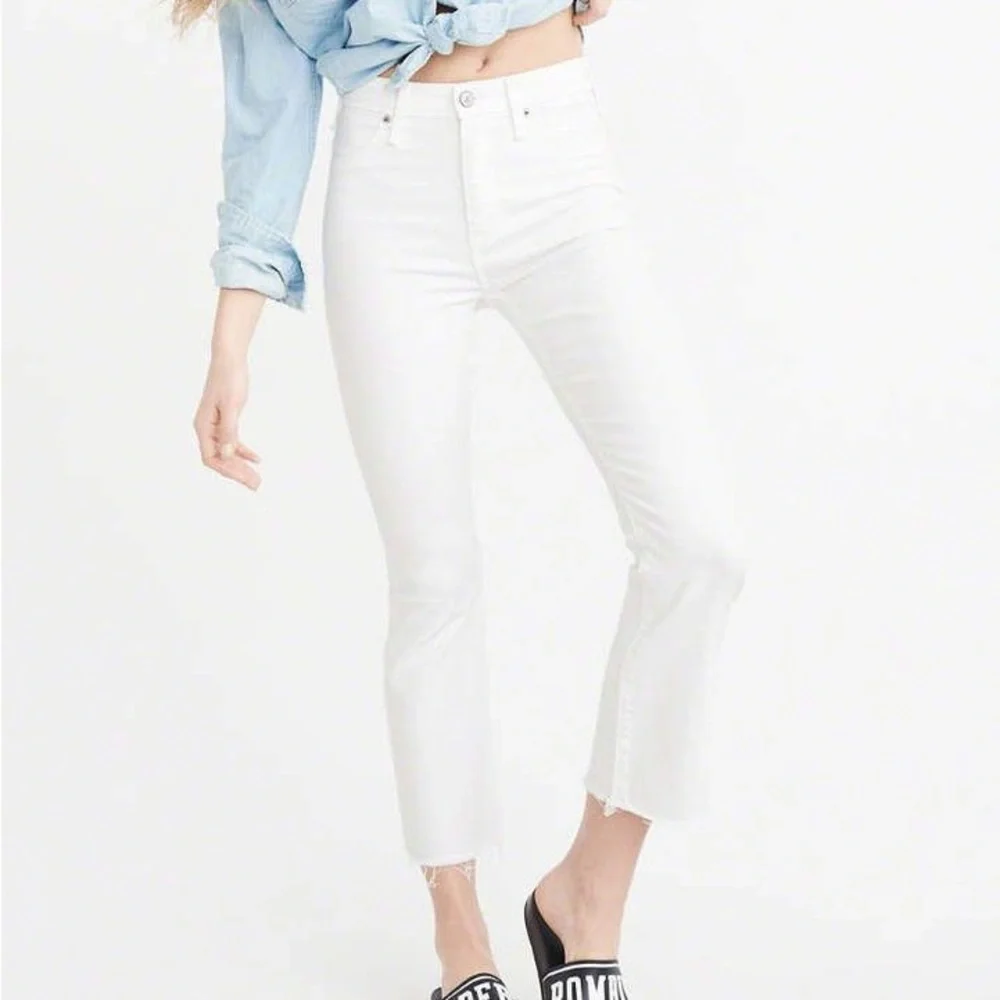 Abercrombie High Rise Flare Ankle‎ Jeans 25/0s